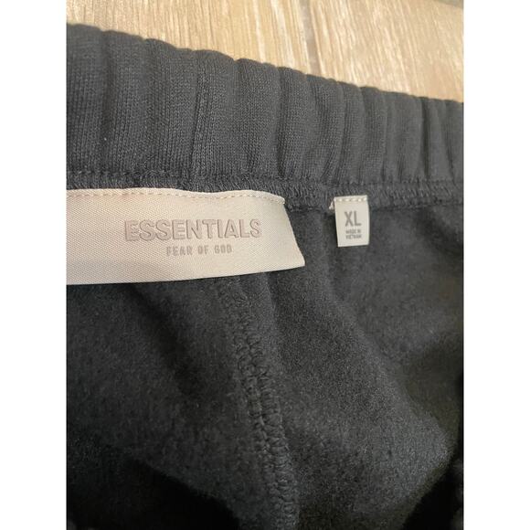 Fear of God Essentials Sweatpants Black Size XL NWT 2023 Stretch Lim Joggers - Picture 6 of 10